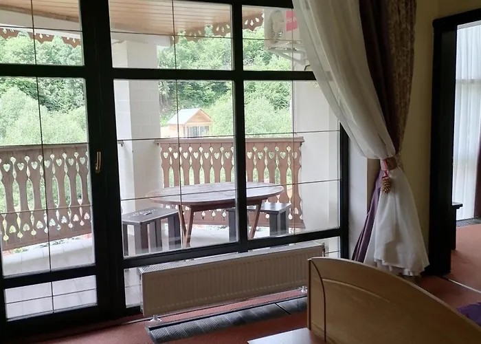 Zolota Pidkova Karpat Slavske